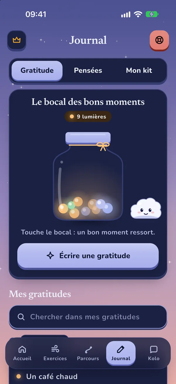 Le bocal des bons moments, rempli de petites lumières, au crépuscule